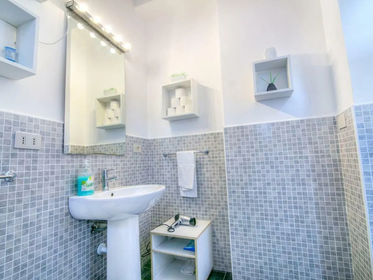 Liberty Apartment Palermo 0*,